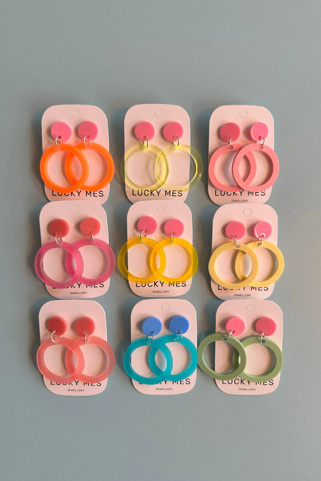 Frühlings Creolen aus recyceltem Acryl – Lucky Ears | Lucky Mes München