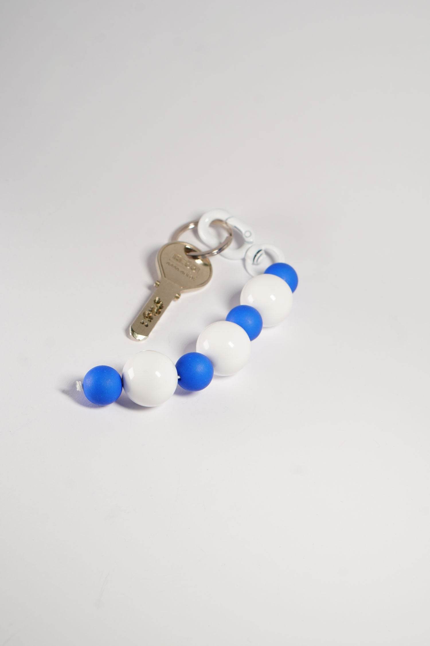 Schlüsselkette Weiss Knallblau - LUCKY MES